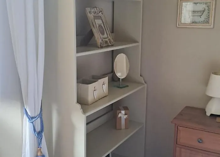 At The Pilgrim's Rest * 蓬特雷莫利